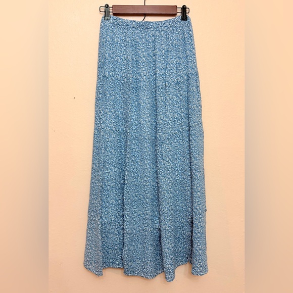 HOLLISTER TIERED MAXI SKIRT - Picture 7 of 7